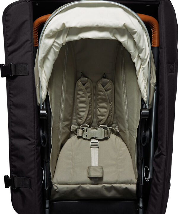 Alternative view of Torba Traveller